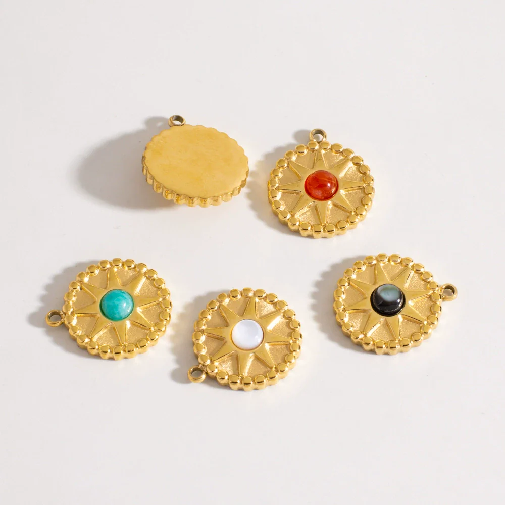 Retro Star Round Stainless Steel Jewelry Pendant Inlaid With Natural Stone Vacuum In Furnace Electroplating