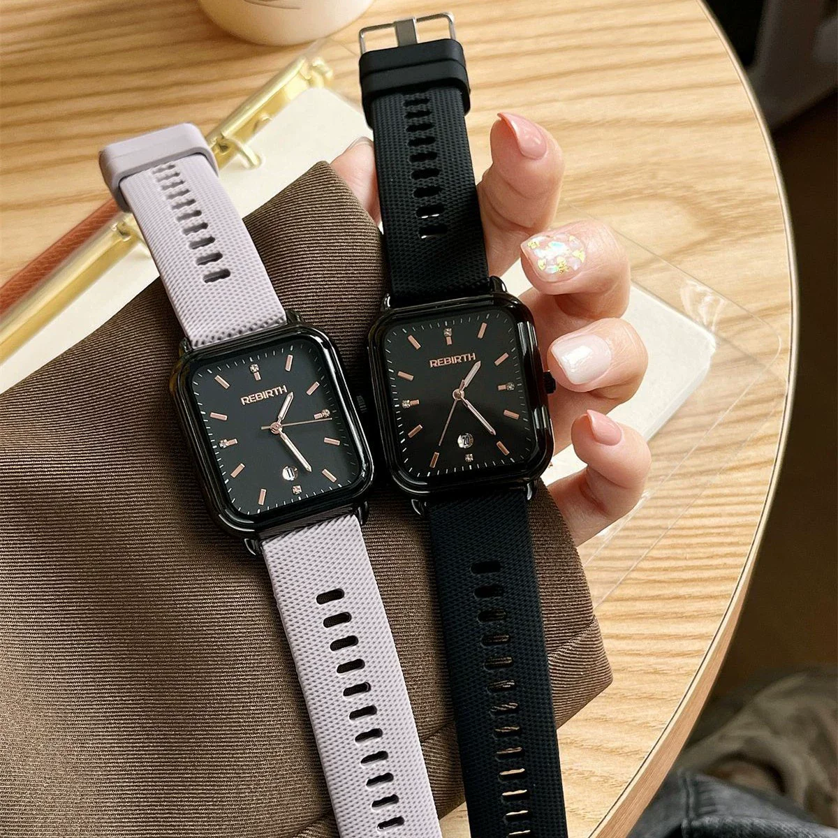 Retro Women's Watch Silicone Strap Alloy Case Square Dial Stainless Steel Buckle - Image 4