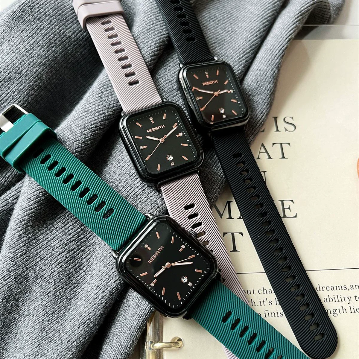 Retro Women's Watch Silicone Strap Alloy Case Square Dial Stainless Steel Buckle - Image 5