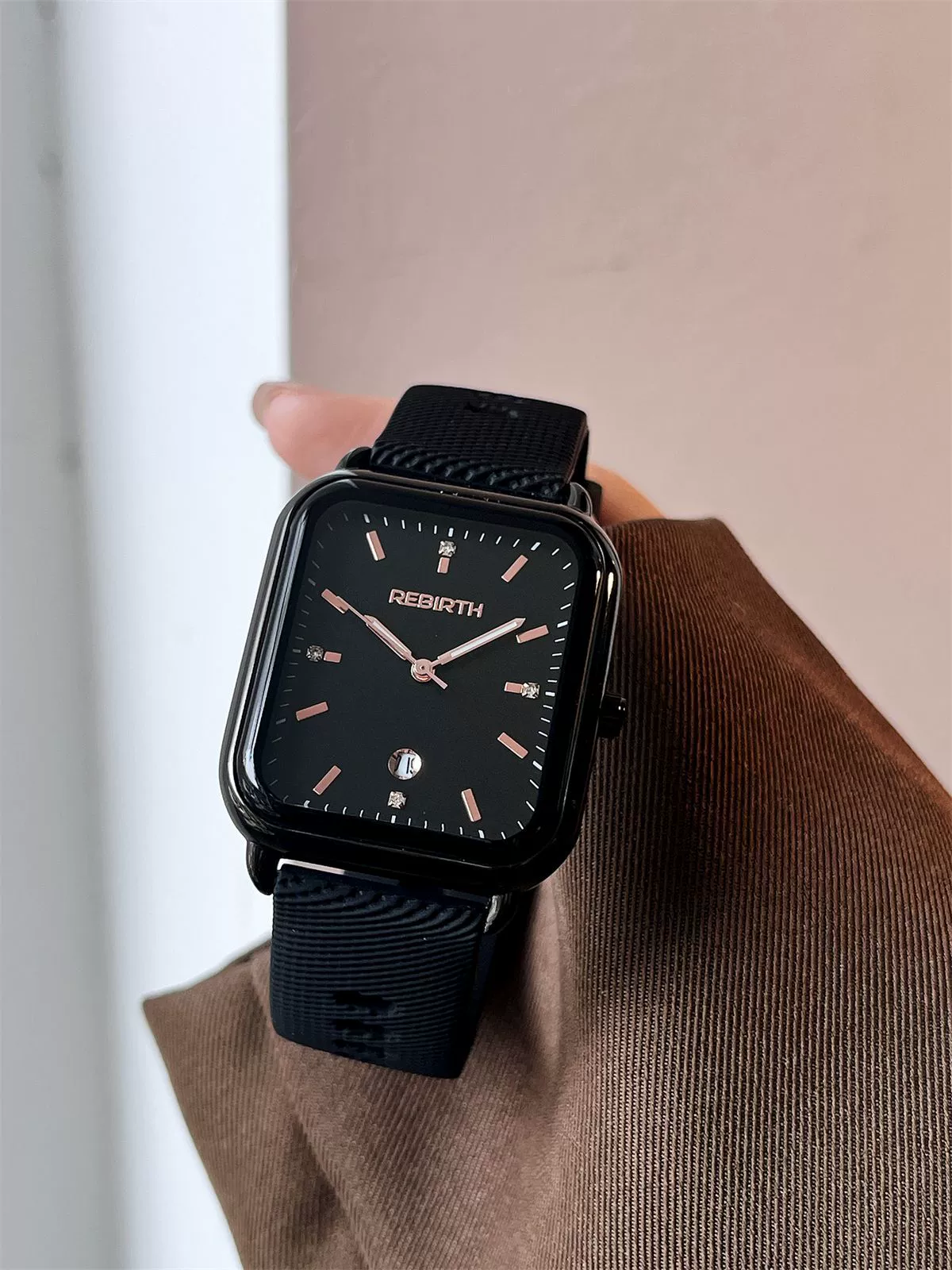 Retro Women's Watch Silicone Strap Alloy Case Square Dial Stainless Steel Buckle - Image 6