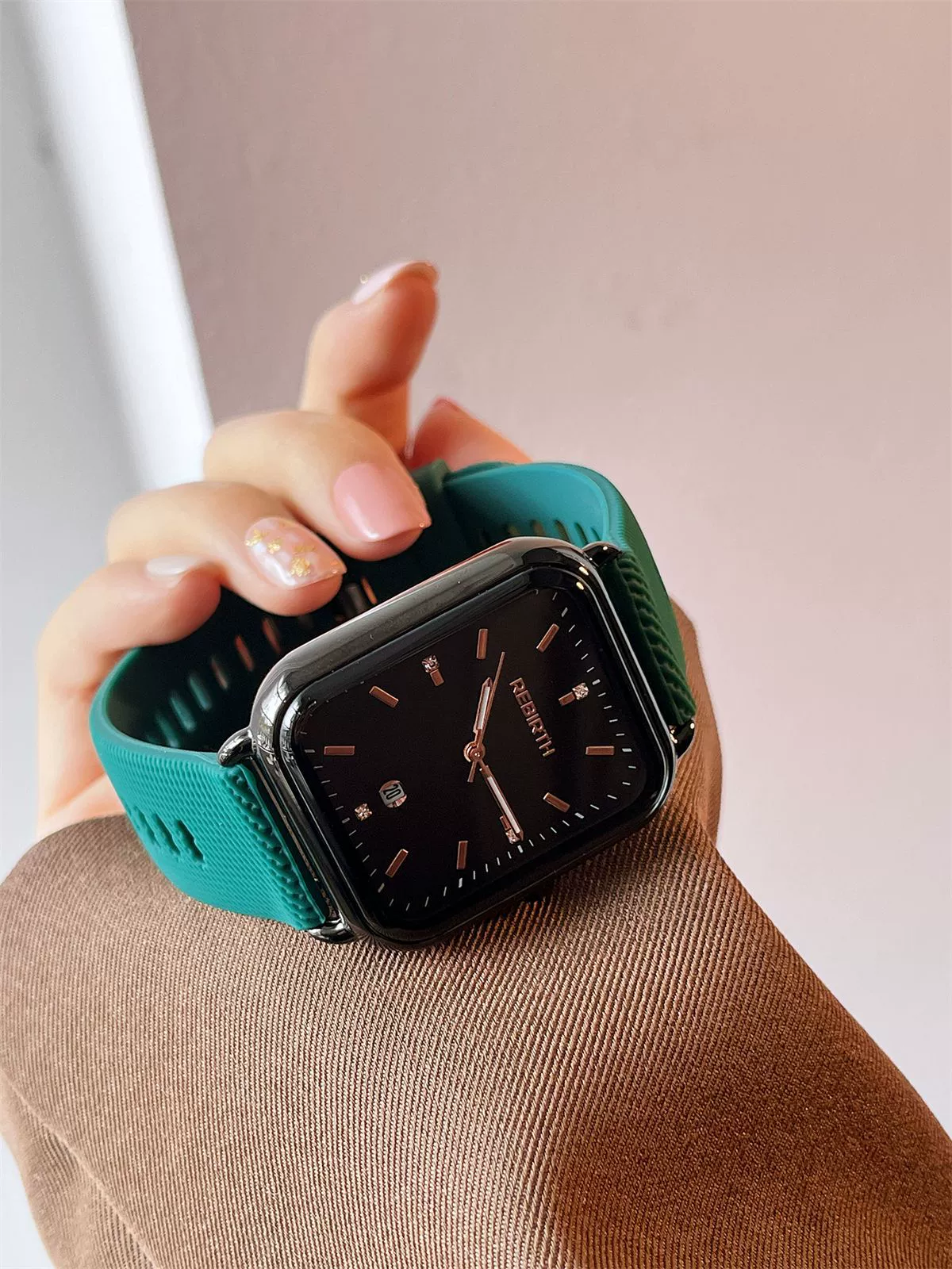 Retro Women's Watch Silicone Strap Alloy Case Square Dial Stainless Steel Buckle - Image 8