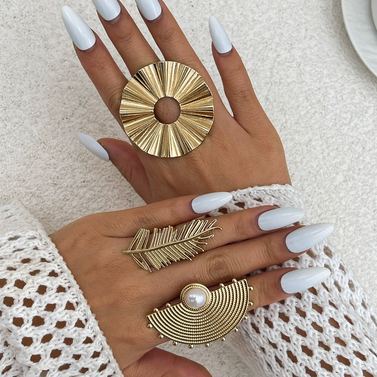 Ring Metal Imitation Pearl Ruffled Feather Flower Leaf Electroplated Style - Image 3