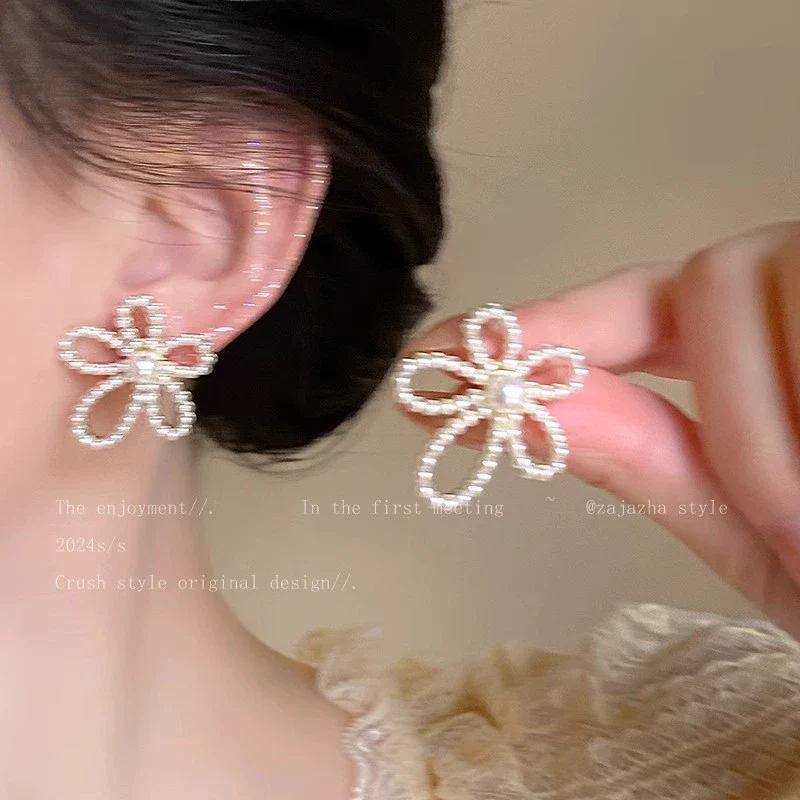 S925 Silver Butterfly Stud Earrings For Women Zircon Pearl Electroplated Light Luxury Niche Highend Minimalist Geometric - Image 53