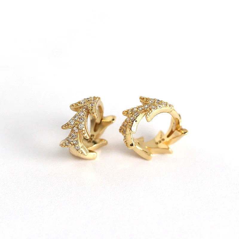 S925 Sterling Silver Leaf Design Electroplated Light Luxury Style Earrings - Image 5