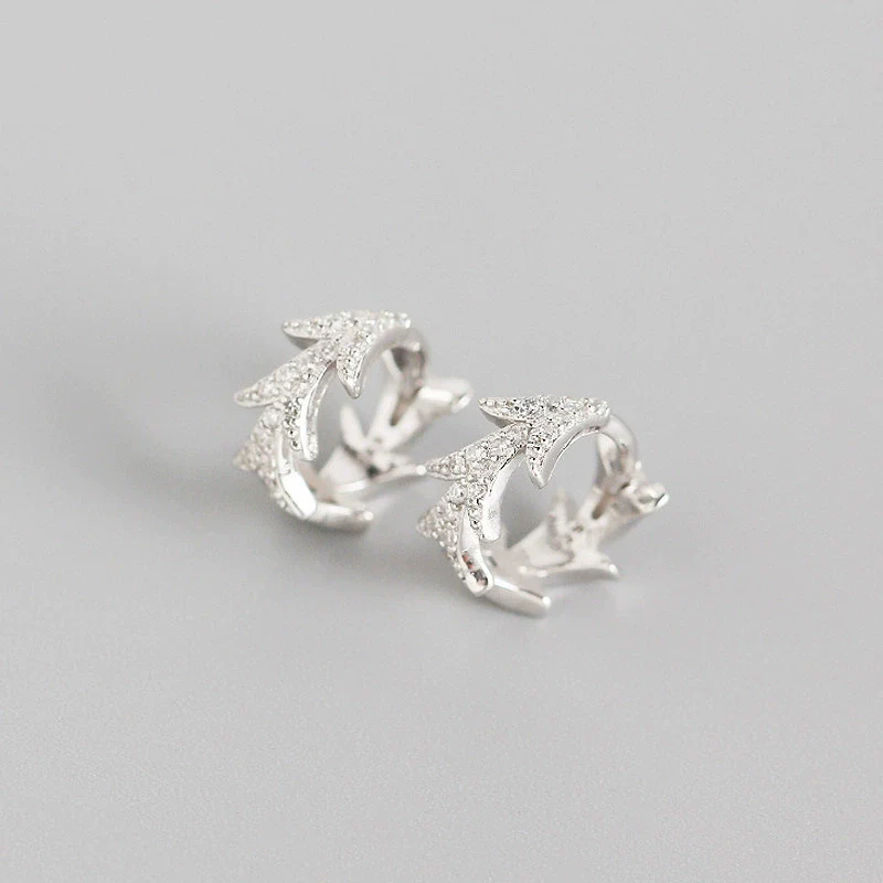 S925 Sterling Silver Leaf Design Electroplated Light Luxury Style Earrings - Image 6