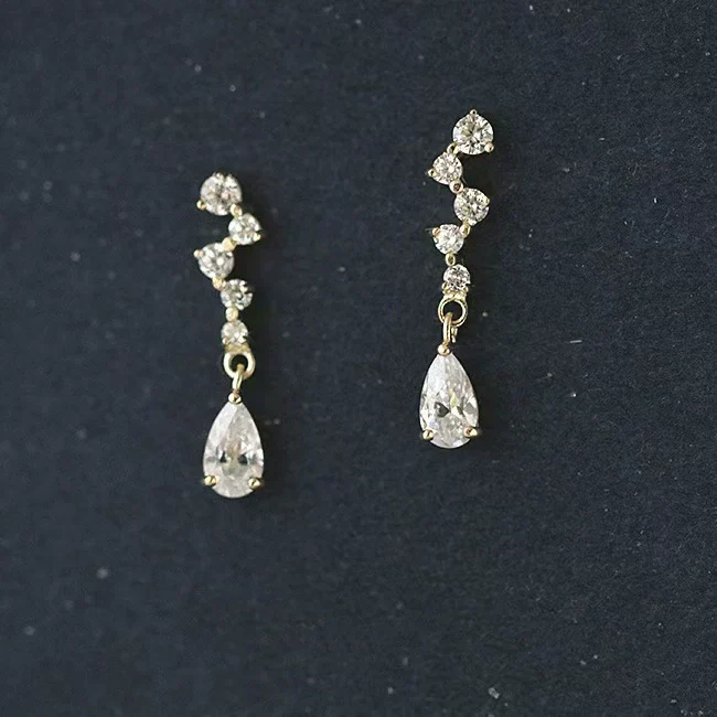 S925 Sterling Silver Stud Earrings For Women Plated 14K Gold Inlaid Zircon Water Drop Tassel Light Luxury - Image 3