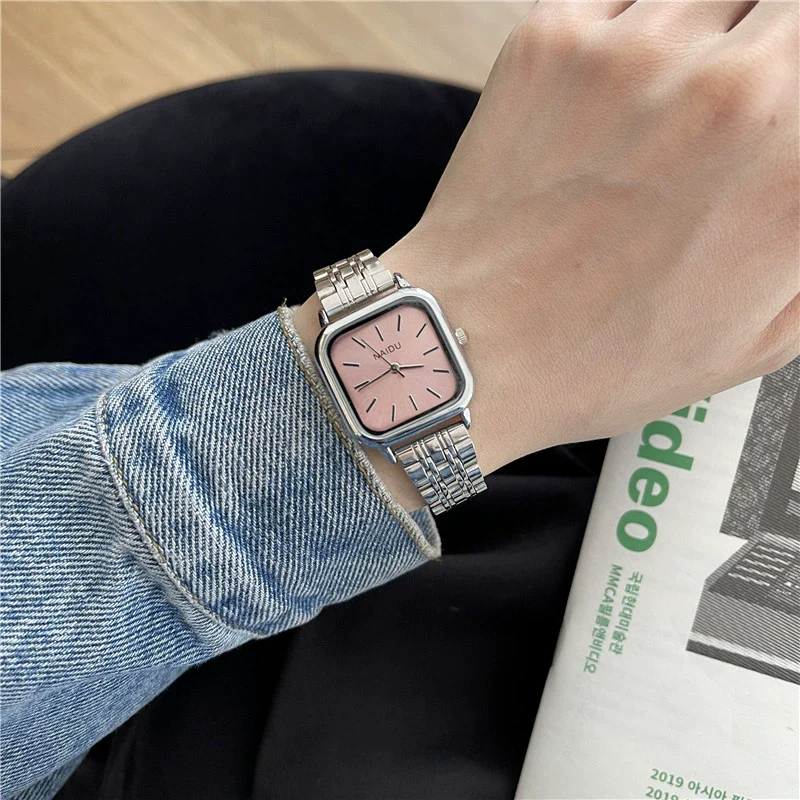 Silver Alloy Bracelet Style Women's Square Vintage Leisure Watch - Image 2