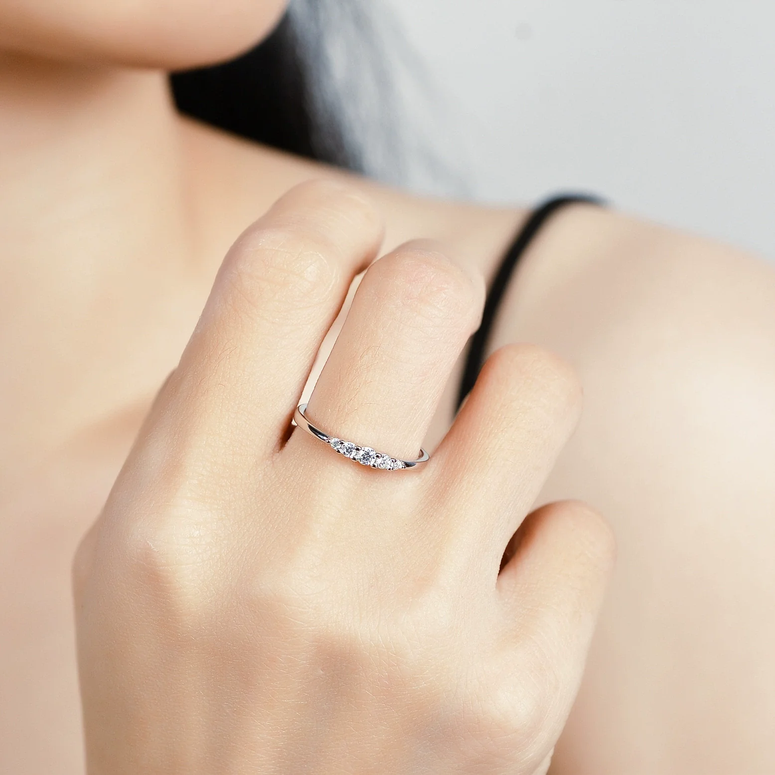 Silver Ring Moissanite Diamond Geometric Style - Image 5