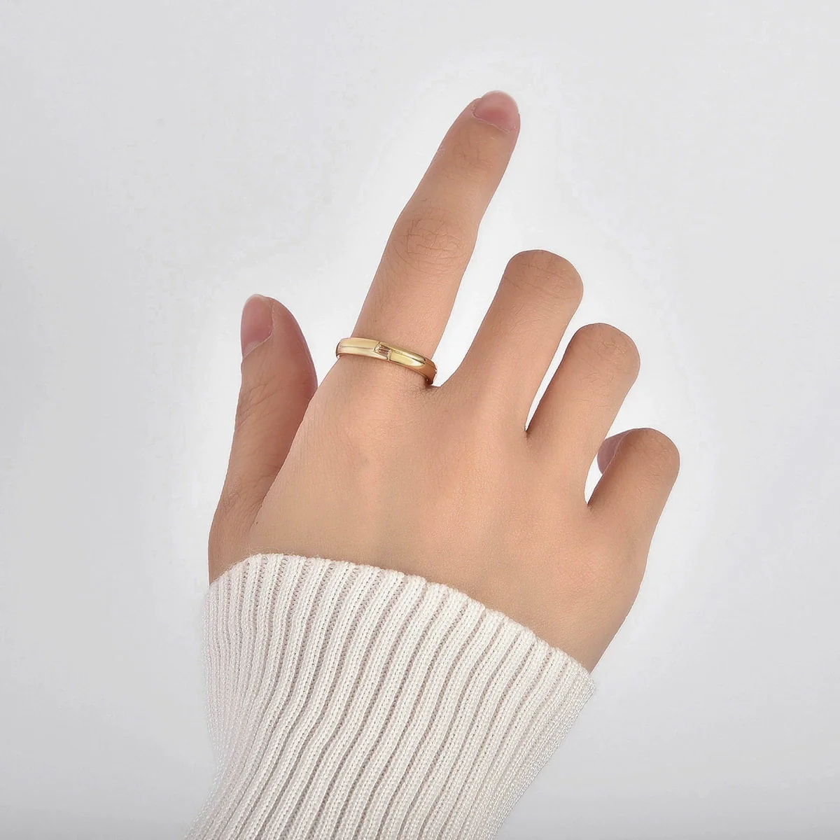 Simple Goldplated Women's Diamond Ring Copper Geometric Style - Image 2
