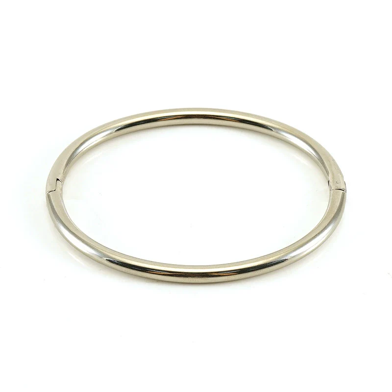 Simple Niche Oval 316L Stainless Steel And 18K Titanium Steel Electroplated Bracelet - Image 4