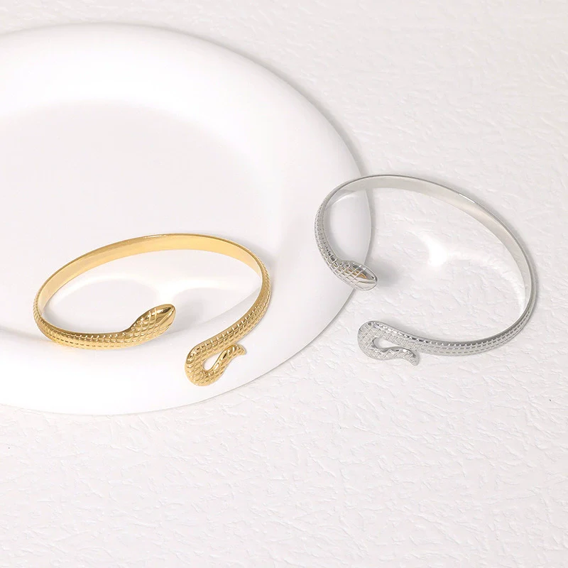 Snakeshaped Titanium Steel And Stainless Steel Bracelet 18K Goldplated Electroplated - Image 4