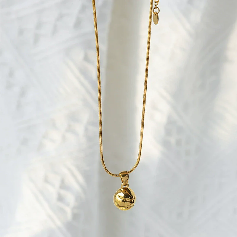 Sports Pendant Necklace Stainless Steel Gold Plated Titanium Steel Clavicle Chain - Image 3