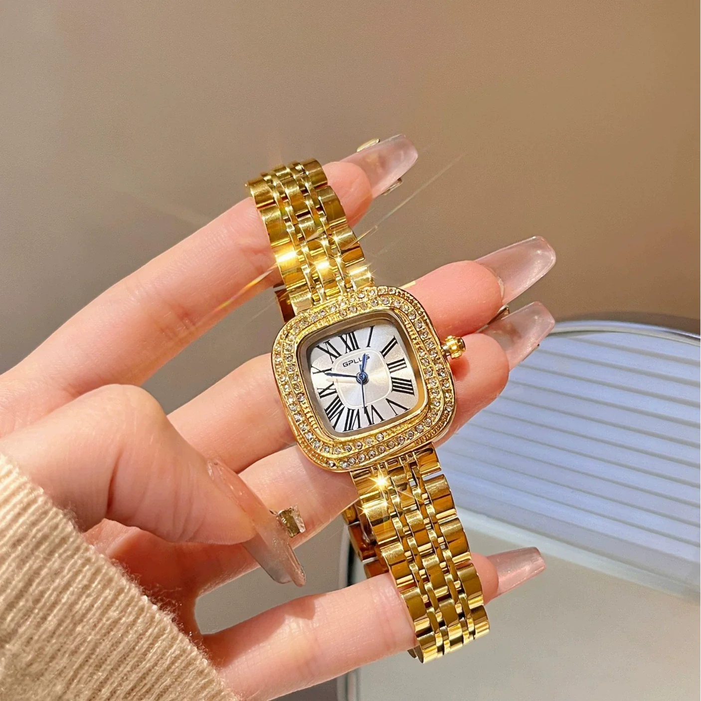 Square Alloy Band Diamondencrusted Women's Light Luxury Niche Exquisite Fashion Watch - Image 4