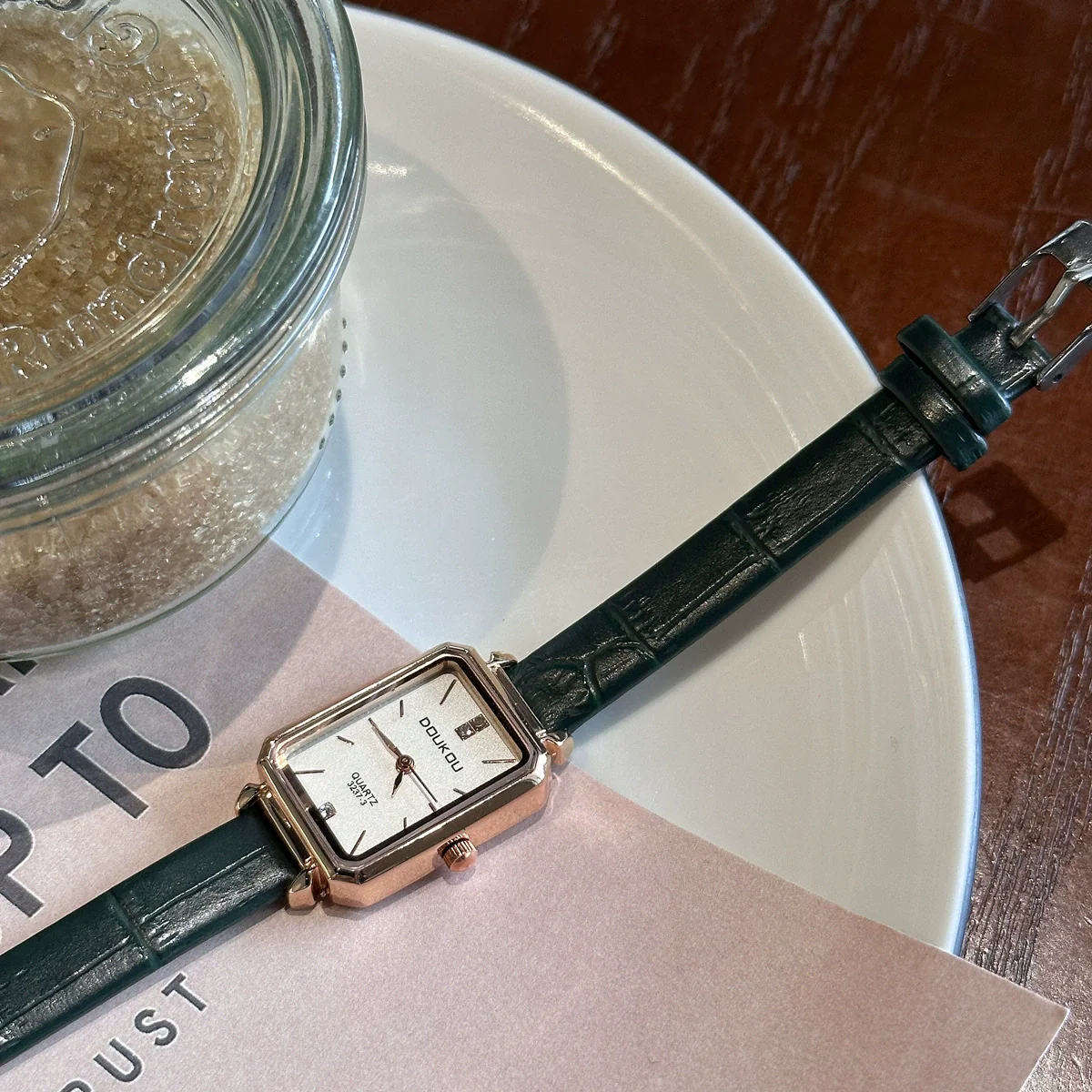 Square Alloy Women's Watch Elegant Casual Style For High School Students - Image 7