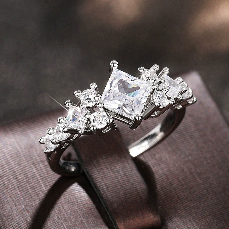 Square Bag Imitation Moissanite Ring Copper Material Geometric Pattern Inlaid Zircon Women's Ring - Image 2
