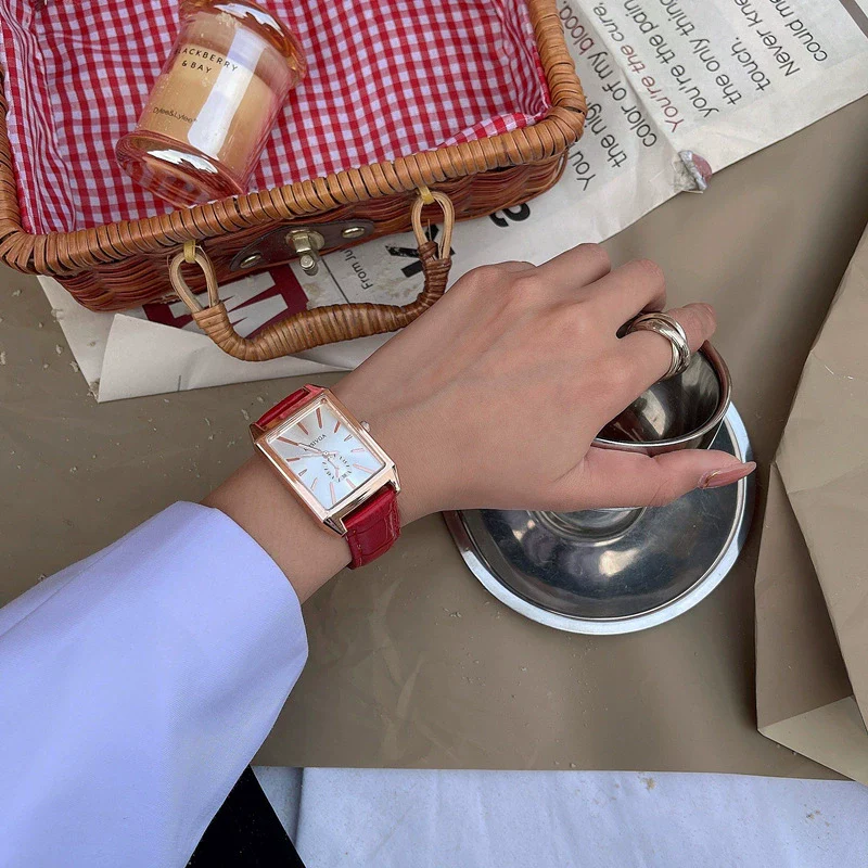Square Belt Couple Wristwatch Retro Artistic Leisure Style Metal Case Ordinary Glass Mirror Women's Watch