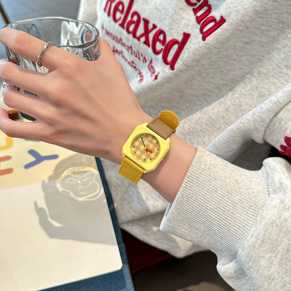Square Casual Alloy Textile And Stainless Steel Watch With Spiral Crown And Mineral Reinforced Mirror For Students