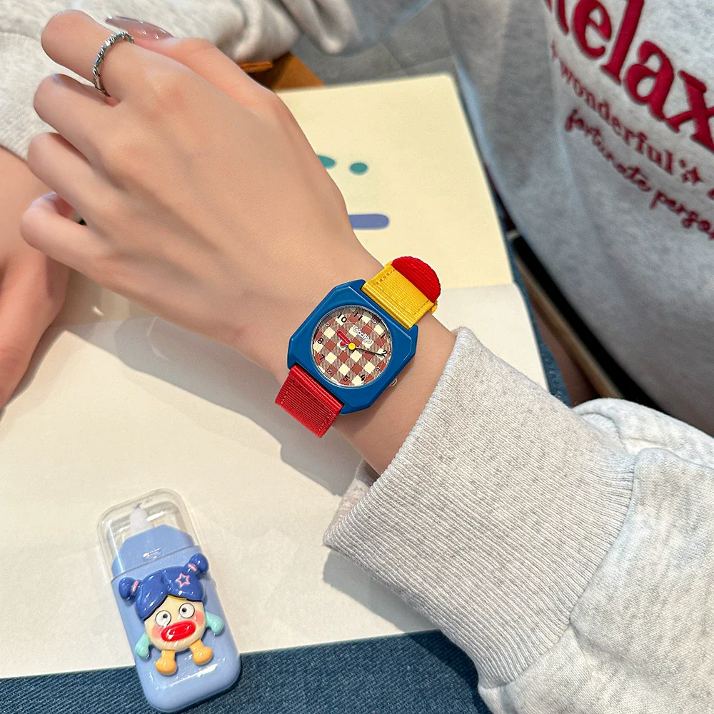 Square Casual Alloy Textile And Stainless Steel Watch With Spiral Crown And Mineral Reinforced Mirror For Students - Image 3