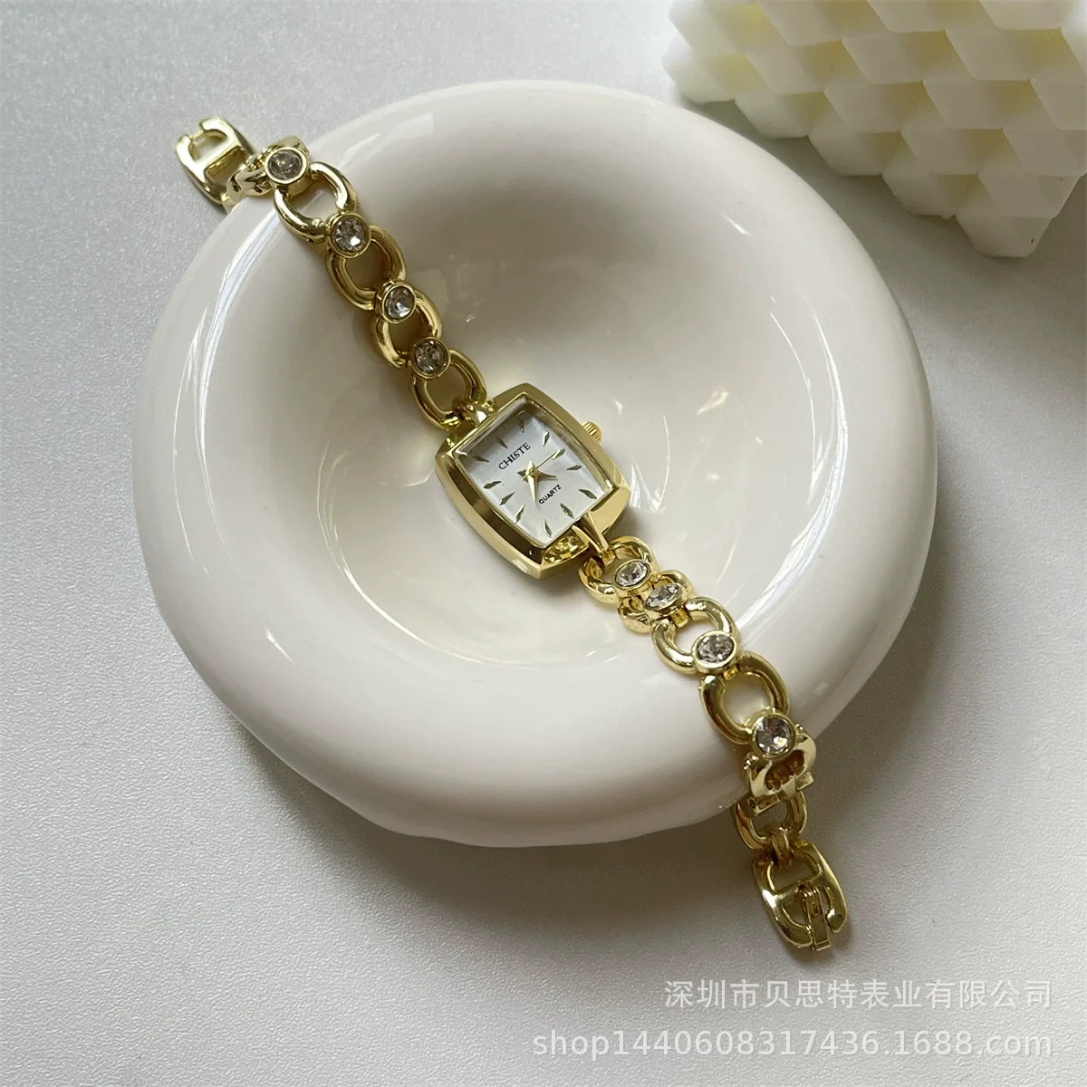 Square Diamond Bracelet Watch For Women Alloy Case Ordinary Glass Mirror Medieval Style