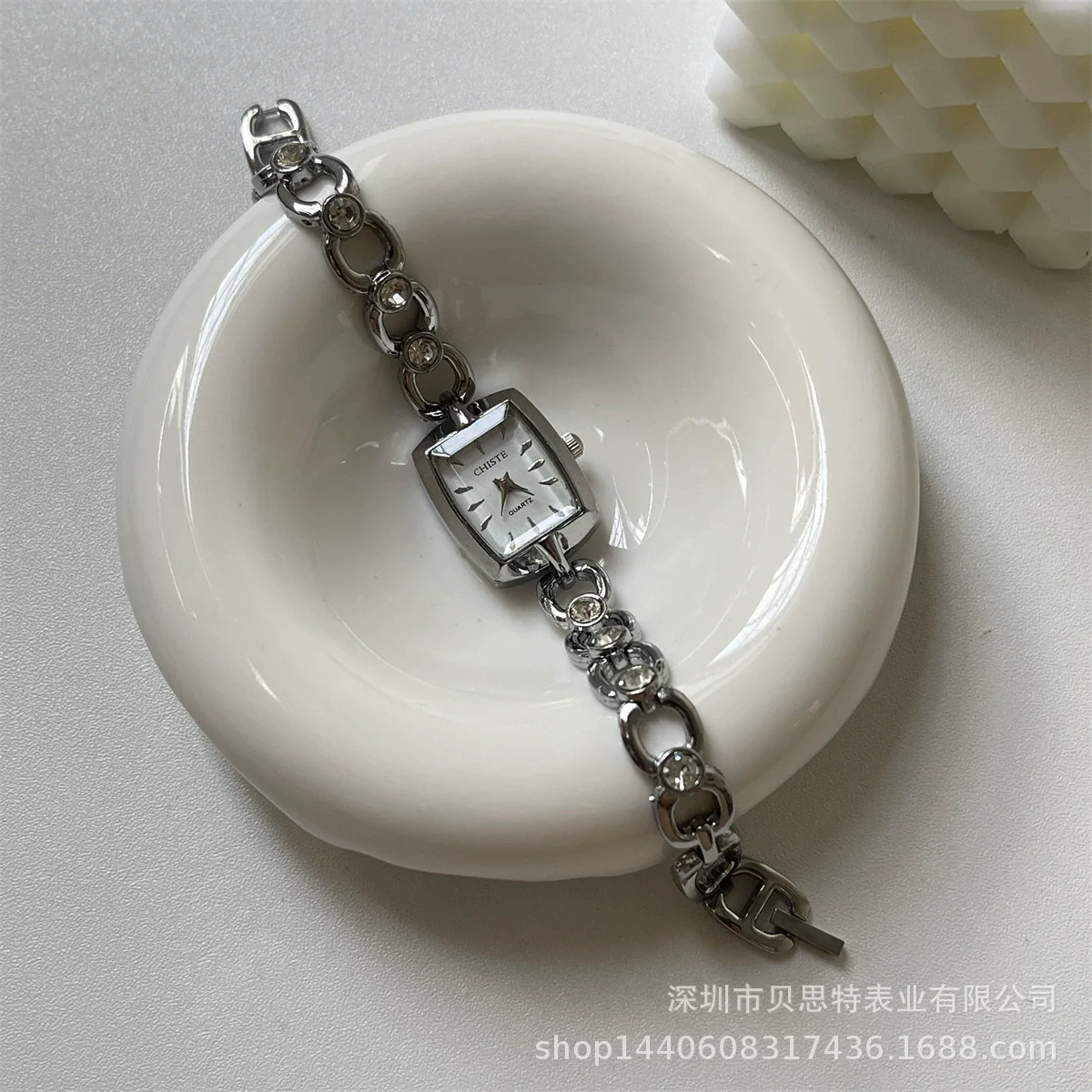 Square Diamond Bracelet Watch For Women Alloy Case Ordinary Glass Mirror Medieval Style - Image 6