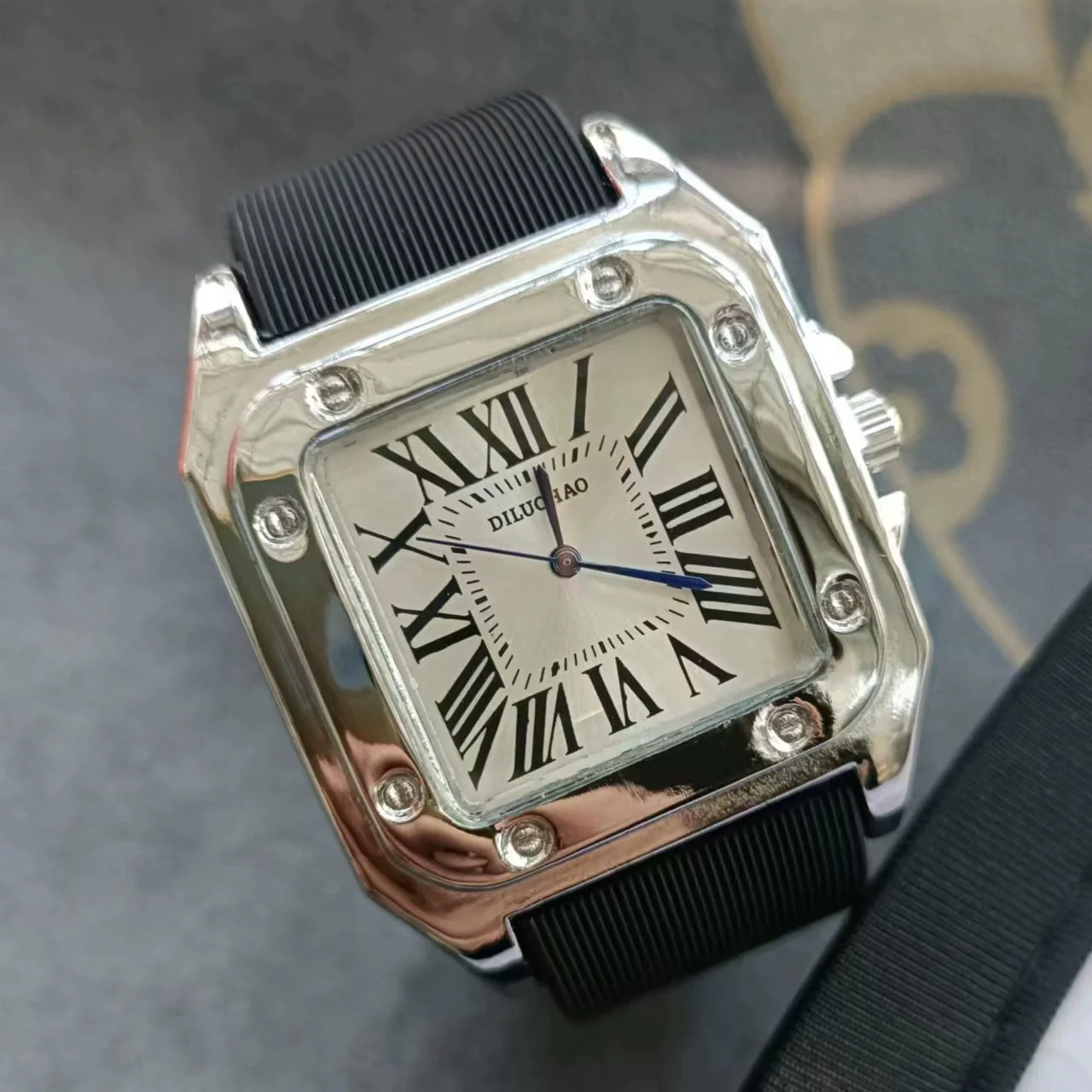 Square Silicone Alloy Women's Leisure Watch With Roman Dial - Image 4