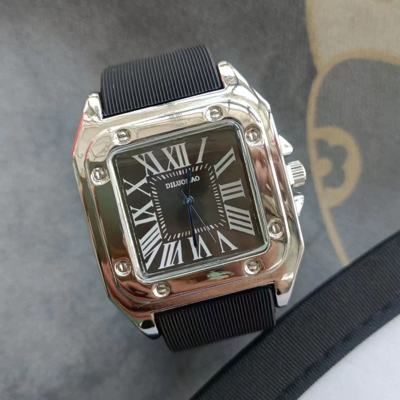 Square Silicone Alloy Women's Leisure Watch With Roman Dial - Image 8