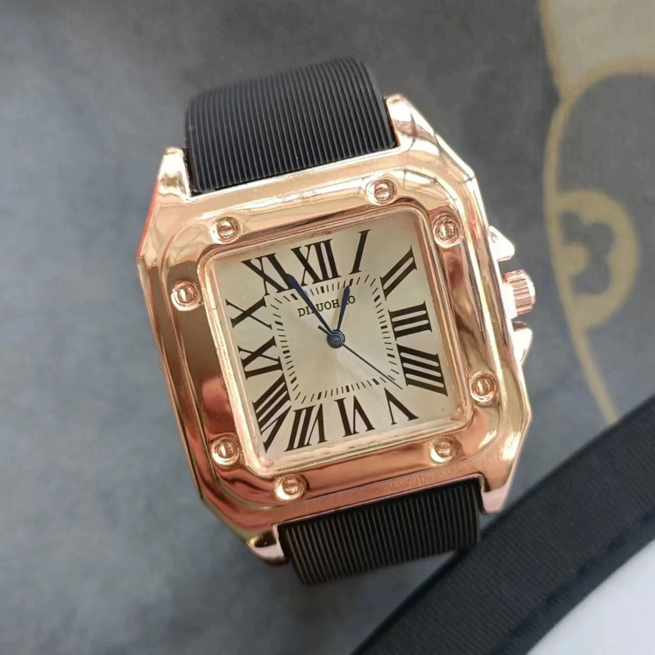 Square Silicone Alloy Women's Leisure Watch With Roman Dial - Image 9