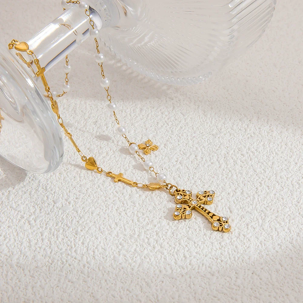 Stainless Steel And Titanium Steel Love Cross Pendant Necklace With U Shape Pattern Electroplated For Women Fashion Clavicle Chain - Image 3