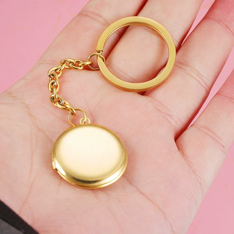 Stainless Steel Couple Round Geometric Gloss Commemorative Photo Keychain Pendant With Electroplating - Image 3