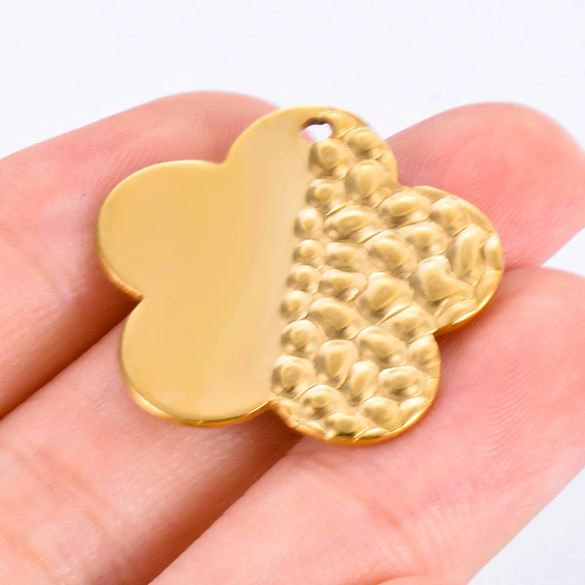 Stainless Steel Embossed Love Heart Electroplated Earrings Jewelry Accessories - Image 3