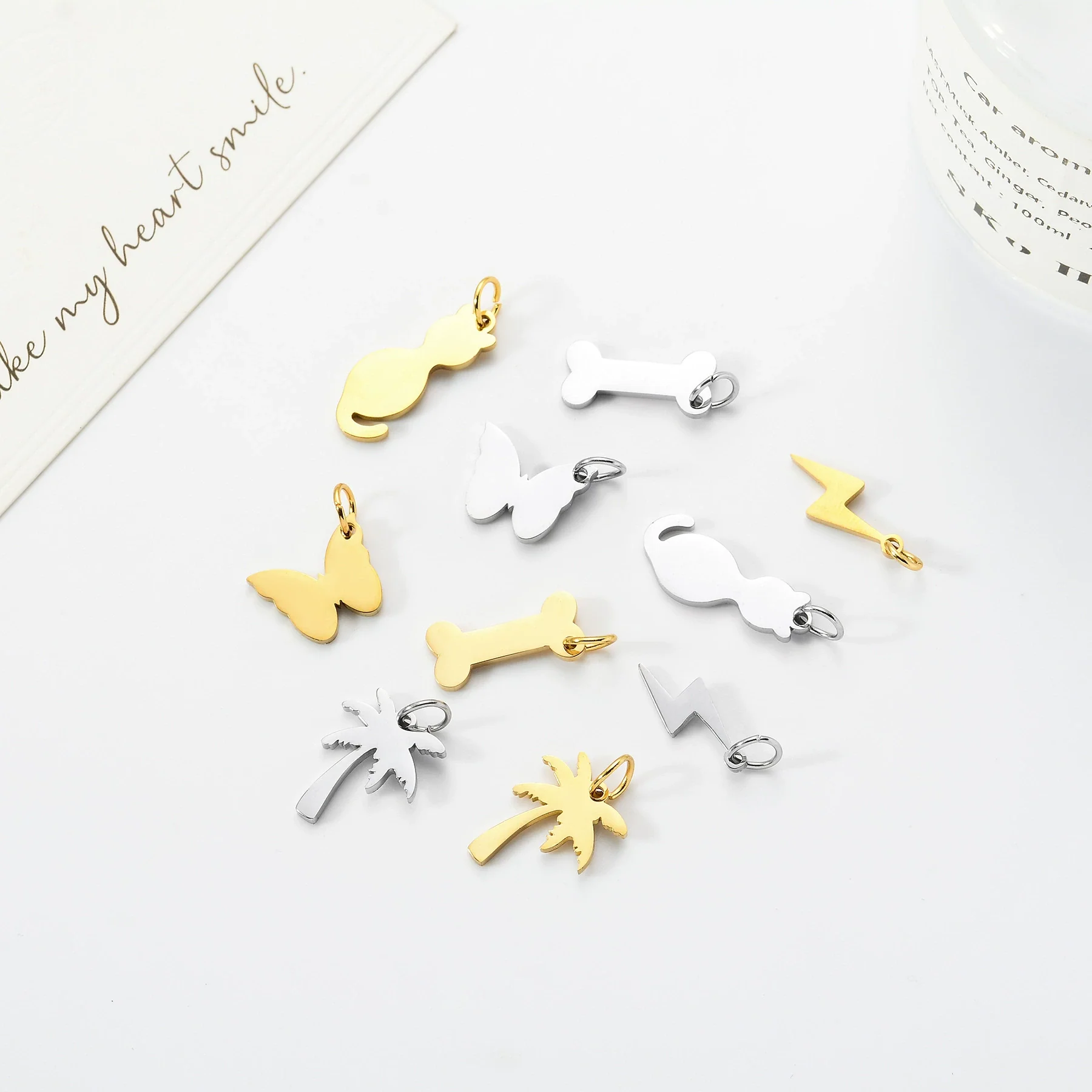 Stainless Steel Geometric Animal Kitten Butterfly Bone Lightning Coconut Tree Polishing Electroplating Jewelry Accessories Pendant - Image 3