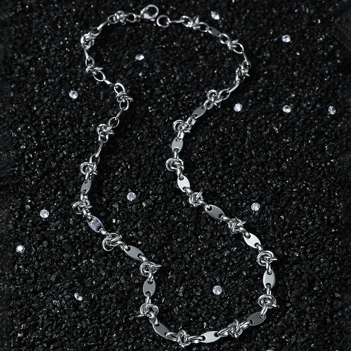 Stainless Steel Geometric Pig Nose Buckle Cuban Chain Necklace With Polishing Treatment Hiphop Style - Image 5