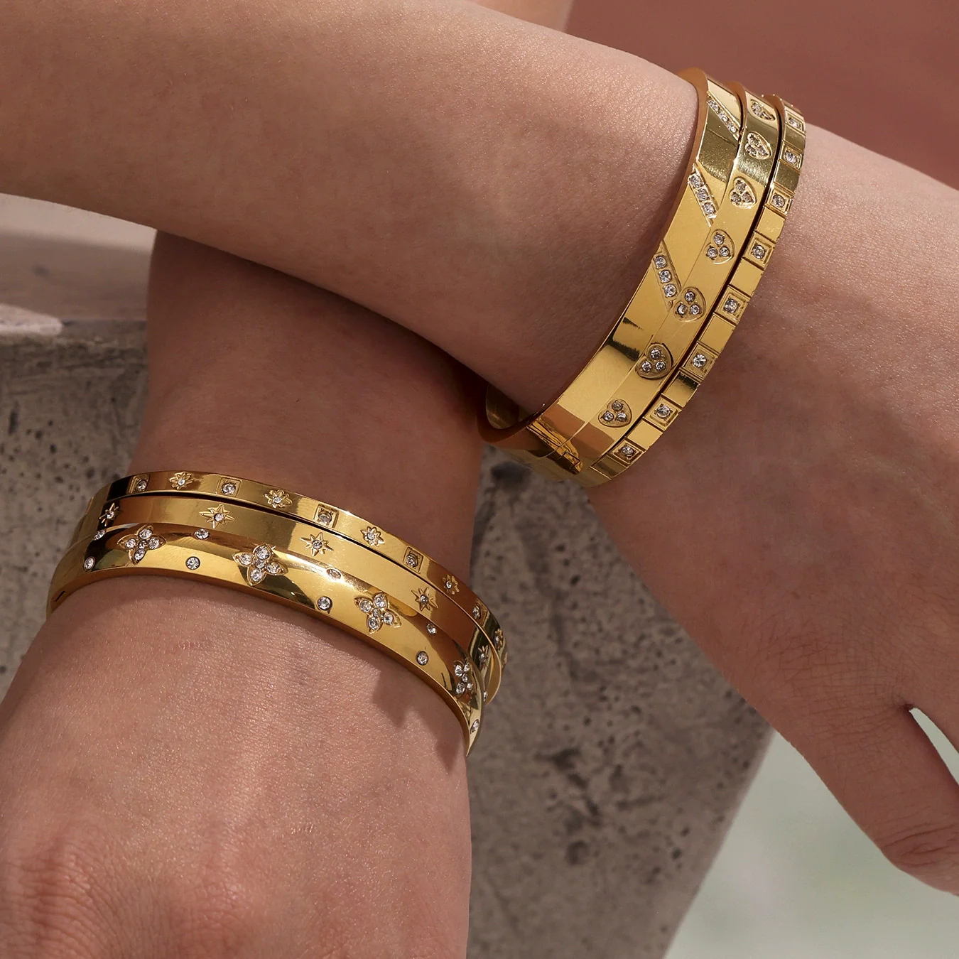 Stainless Steel Geometric Ring And Bracelet Combination Inlaid With Zircon Electroplated - Image 4