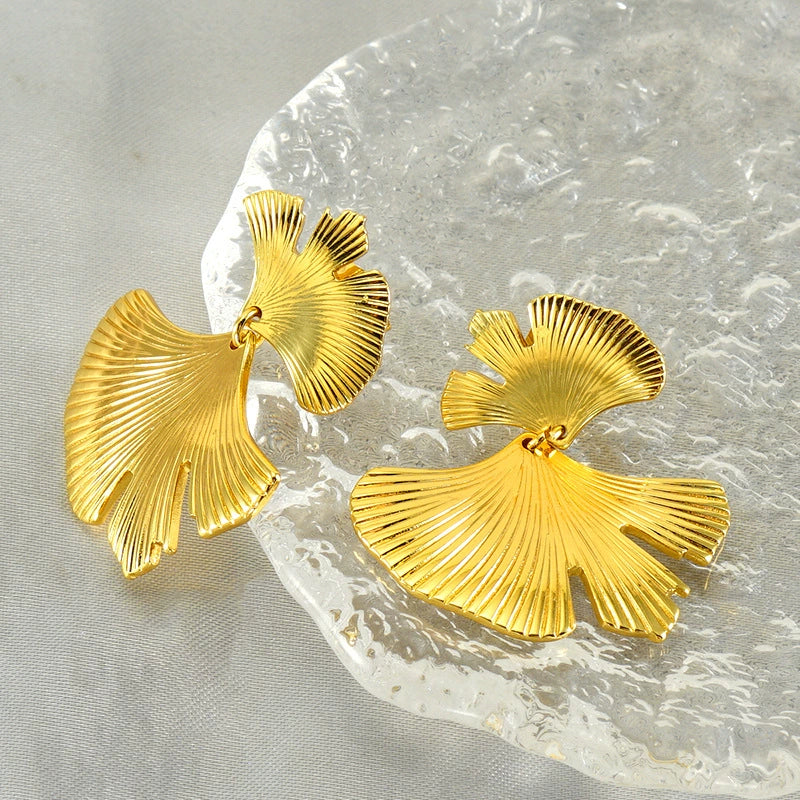 316L Stainless Steel Ginkgo Leaf Women's Exaggerated Highend Fashion Electroplated Geometric Earrings - Image 4