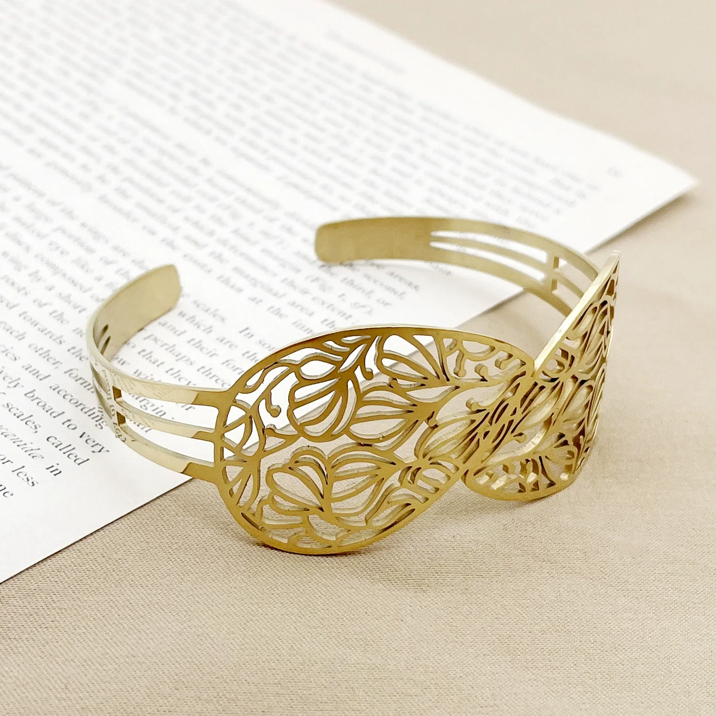 Stainless Steel Gold Plated Hollow Leaves Retro Bracelet For Women - Image 2