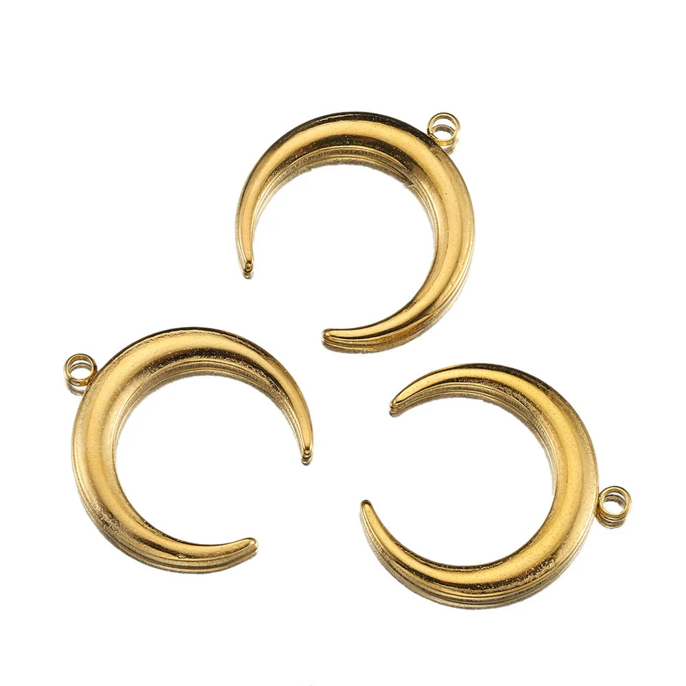 Stainless Steel Heart Shaped Vintage Jewelry Accessories Pendant With Electroplating - Image 12
