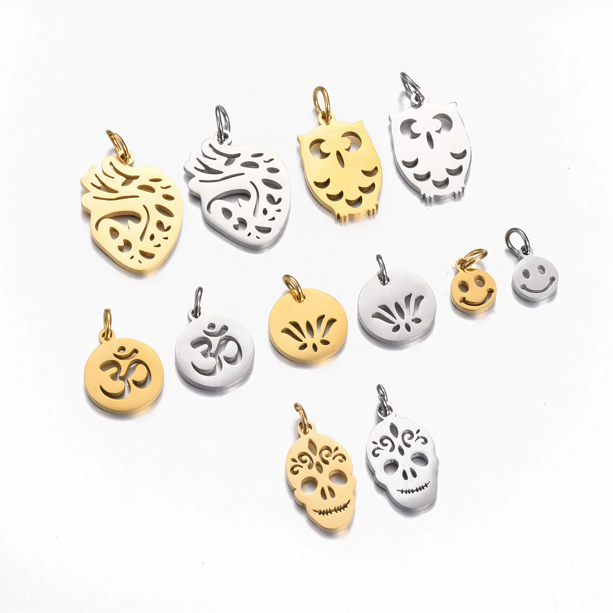 Stainless Steel Hollow Heart Skull Smiley Owl Symbol Polished Pendant Jewelry Accessories Electroplated