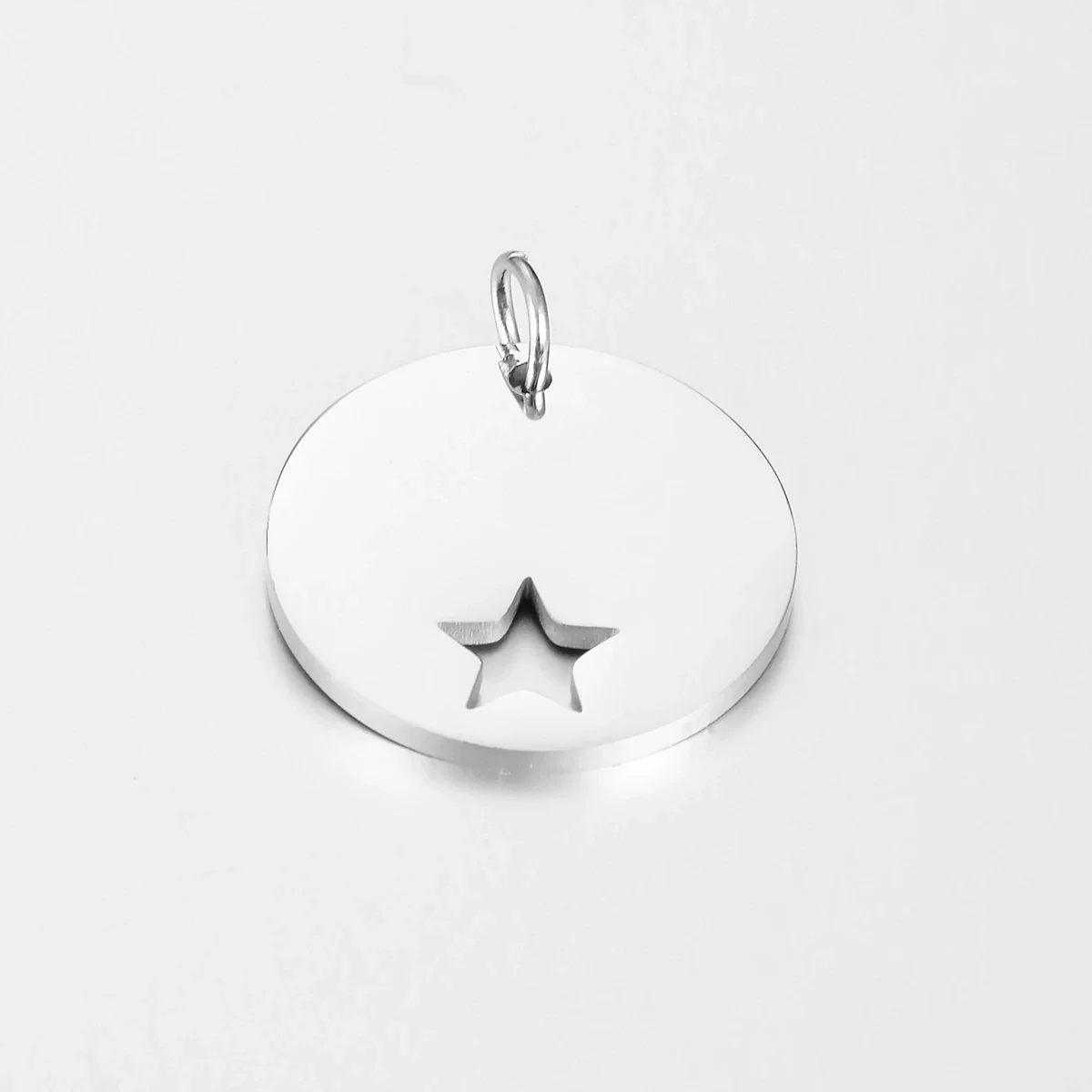 Stainless Steel Hollow Love Circle Pendant Jewelry Accessories With Polishing And Electroplating - Image 5