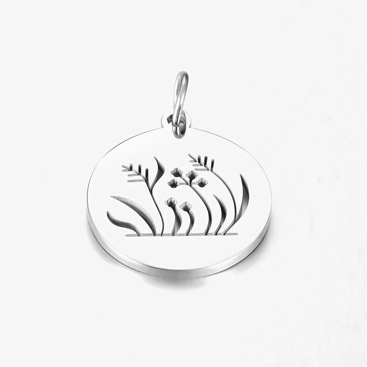 Stainless Steel Hollow Love Circle Pendant Jewelry Accessories With Polishing And Electroplating - Image 7