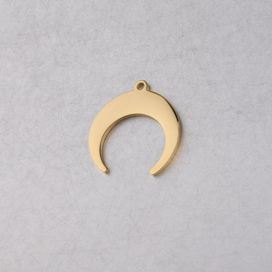 Stainless Steel Moon Crescent Horn Pendant Jewelry Accessories With Mirror Finish Polishing - Image 7