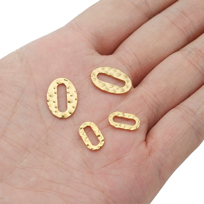 Stainless Steel Natural Geometric Relief Hollow Necklace Pendant And Earrings Accessories With Circle Pattern - Image 3