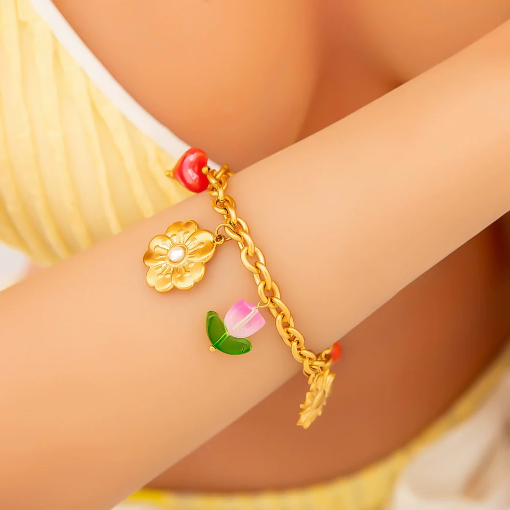 Stainless Steel Pearl Women's Bracelet With Oildrip Flower Pendant Fruit Pattern Electroplating Jewelry - Image 4