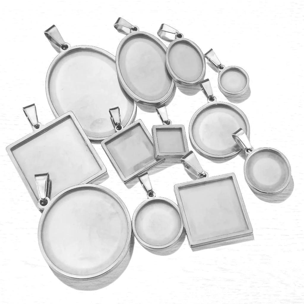 Stainless Steel Round Geometric Necklace Pendant With Melon Buckle And Electroplating Treatment - Image 2