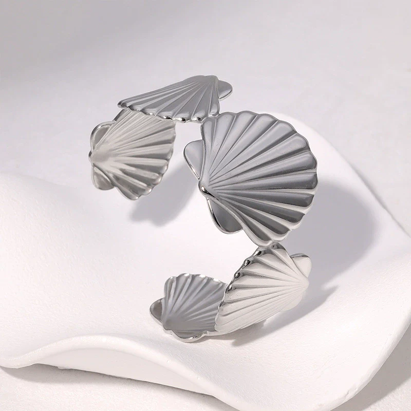 Stainless Steel Scallop Simple Open Bracelet Electroplated Jewelry For Women - Image 3