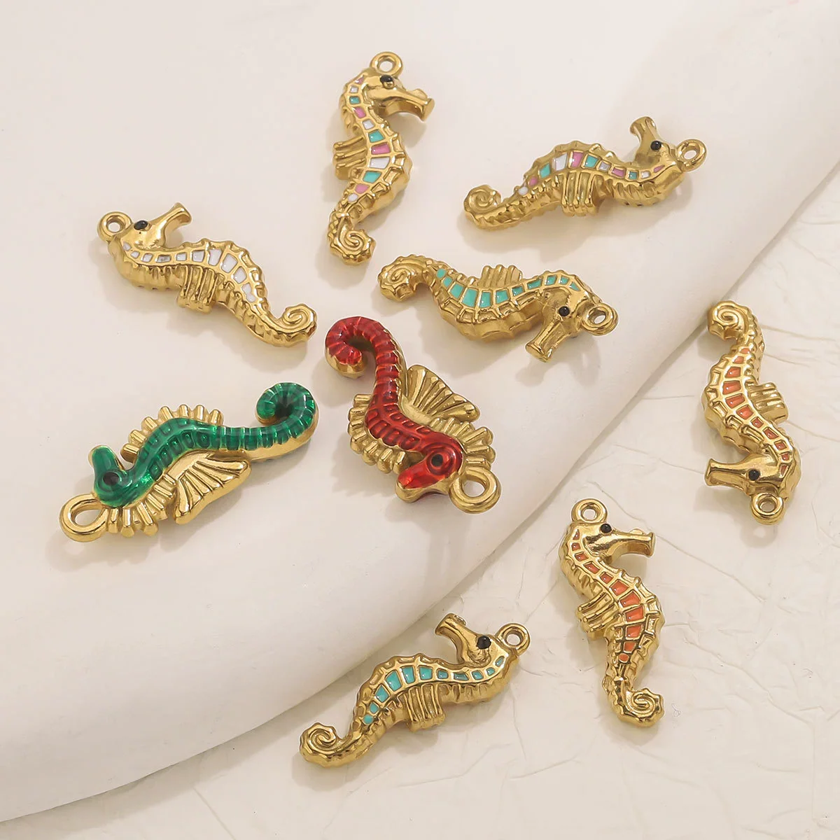 Stainless Steel Seahorse Pendant For Jewelry Electroplated With 18K Real Gold Oil Drop Colorful Ocean Style - Image 3