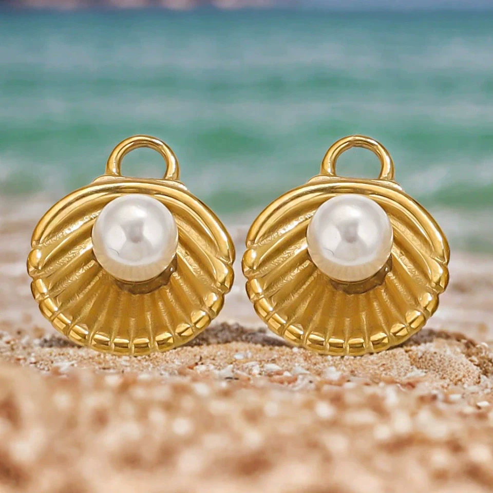 Stainless Steel Shell Pendant Inlaid Pearl Jewelry Accessories Electroplated 18K Niche Style - Image 3