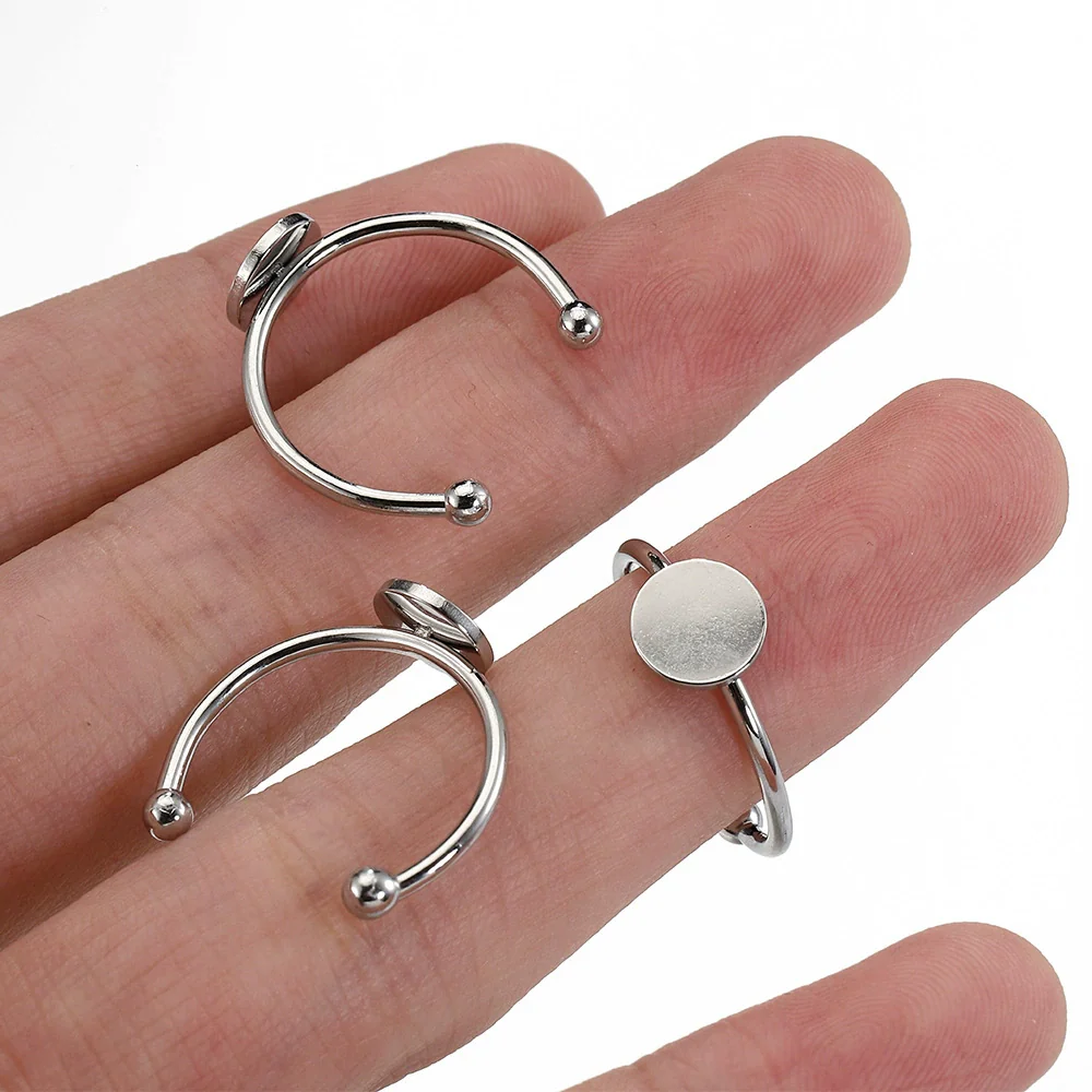 Stainless Steel Simple Geometric Ring Holder With Gem Base Pattern Electroplated Jewelry Accessories