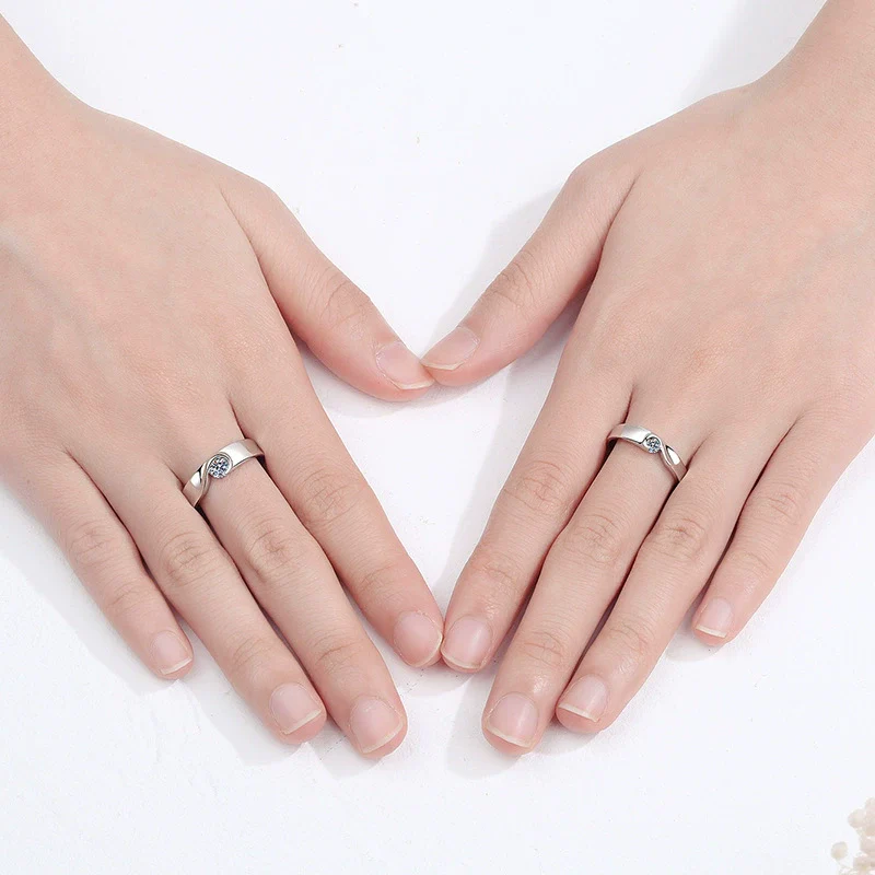 Sterling Silver Couple Ring With Heart Pattern And Electroplating Process - Image 4