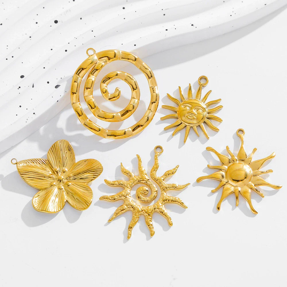 Summer New Sunflower Pendant Stainless Steel Electroplated Jewelry Accessories - Image 2