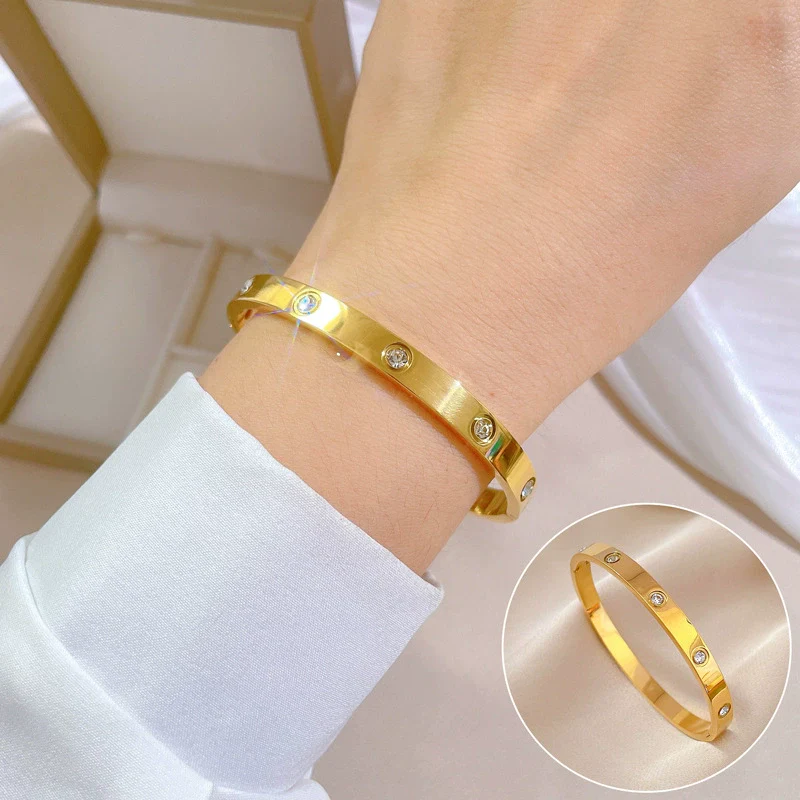 Titanium Steel Bracelet Retro Fashion Electroplated Jewelry